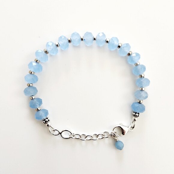 LT. BLUE AGATE SEMI-PRECIOUS BRACELET - Picture 1 of 1
